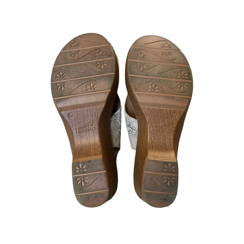 Dansko Jacinda Taupe Snake Print Wedge Sandal‎ Size 41 Platform Shoe